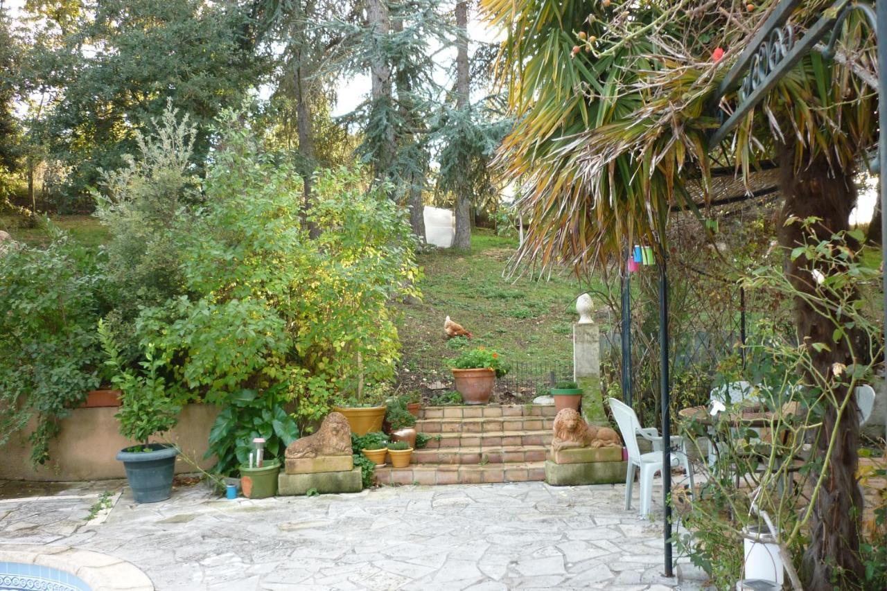 LES BRUYERES chambre d'hôte de charme Calme assuré Loupia Extérieur photo