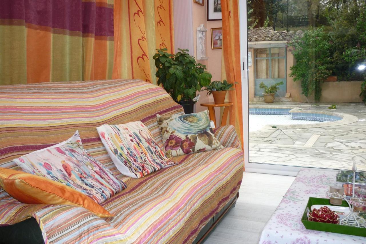 LES BRUYERES chambre d'hôte de charme Calme assuré Loupia Extérieur photo