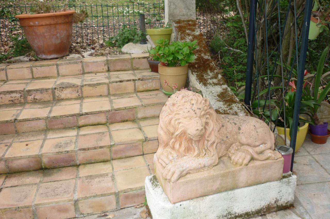 LES BRUYERES chambre d'hôte de charme Calme assuré Loupia Extérieur photo
